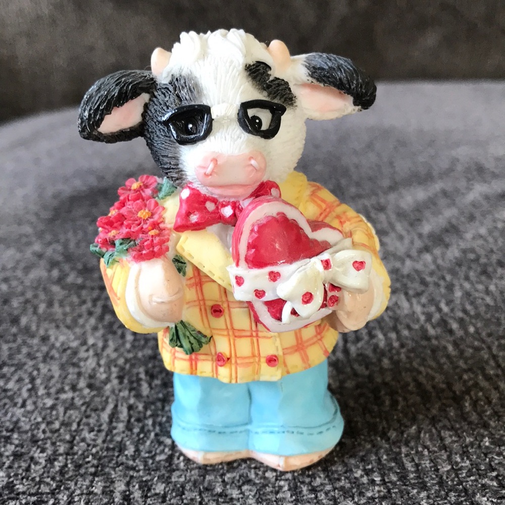 3/$25   Mary’s Moo Moos—I’m Avail-a-bull